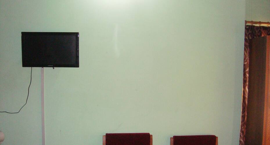 Hotel Grand Nishat, Srinagar 4